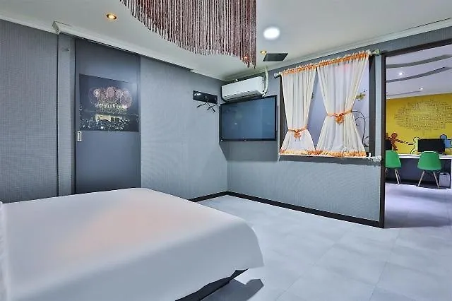 Yeonsan The Zenith Motel Busan